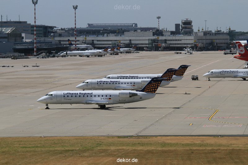 duesseldorf-flughafen-flughafen-flugzeuge-1-010