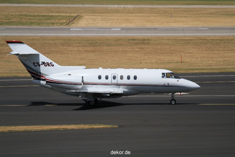duesseldorf-flughafen-flughafen-flugzeuge-1-046