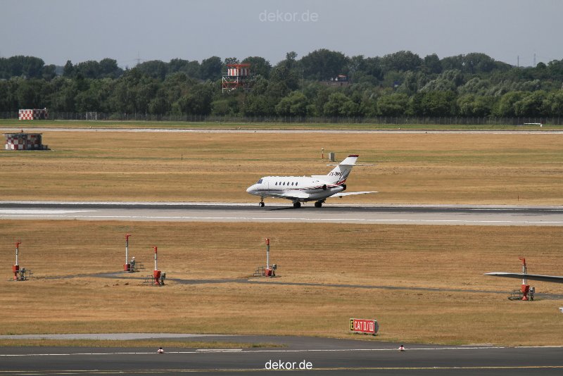 duesseldorf-flughafen-flughafen-flugzeuge-1-063