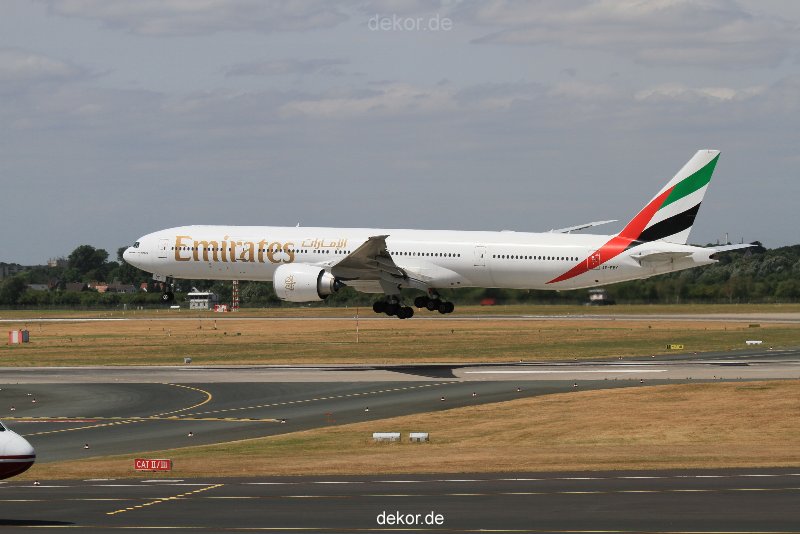 duesseldorf-flughafen-flughafen-flugzeuge-1-072