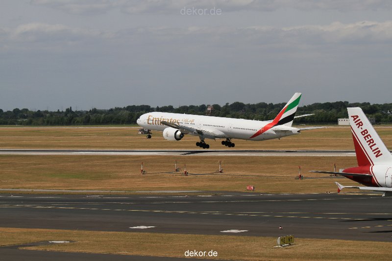 duesseldorf-flughafen-flughafen-flugzeuge-1-075