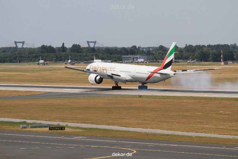 duesseldorf-flughafen-flughafen-flugzeuge-1-076