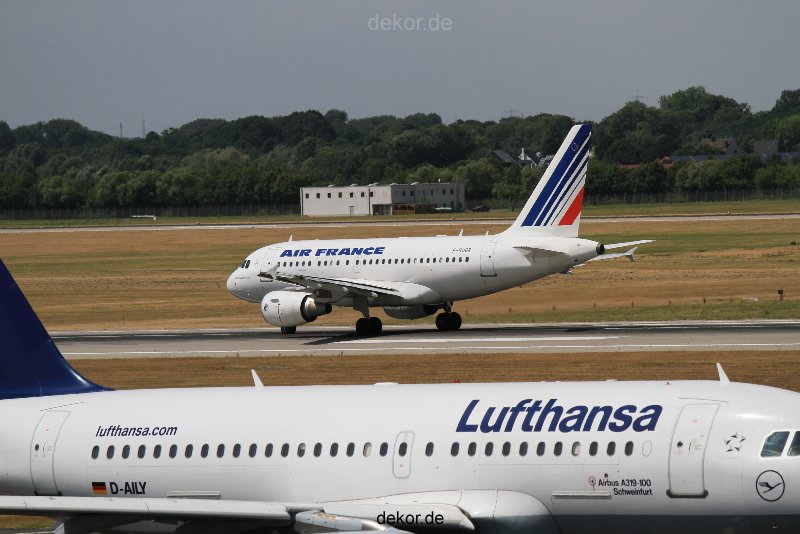 duesseldorf-flughafen-flughafen-flugzeuge-1-097