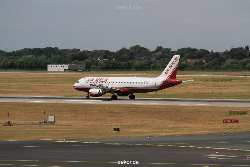 duesseldorf-flughafen-flughafen-flugzeuge-1-109