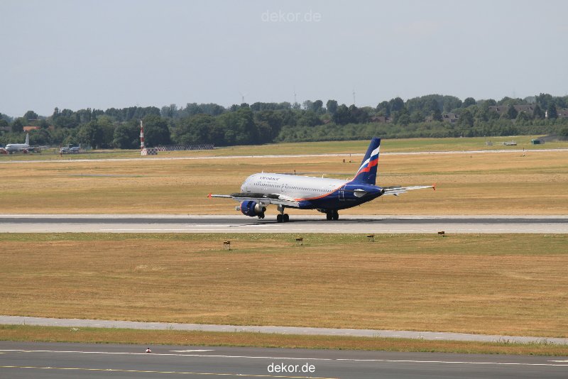 duesseldorf-flughafen-flughafen-flugzeuge-1-116