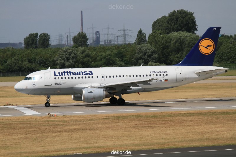 duesseldorf-flughafen-flughafen-flugzeuge-1-122