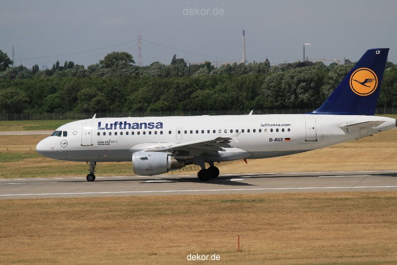 duesseldorf-flughafen-flughafen-flugzeuge-1-123