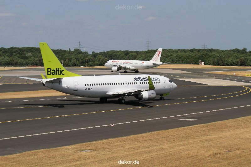 duesseldorf-flughafen-flughafen-flugzeuge-1-137