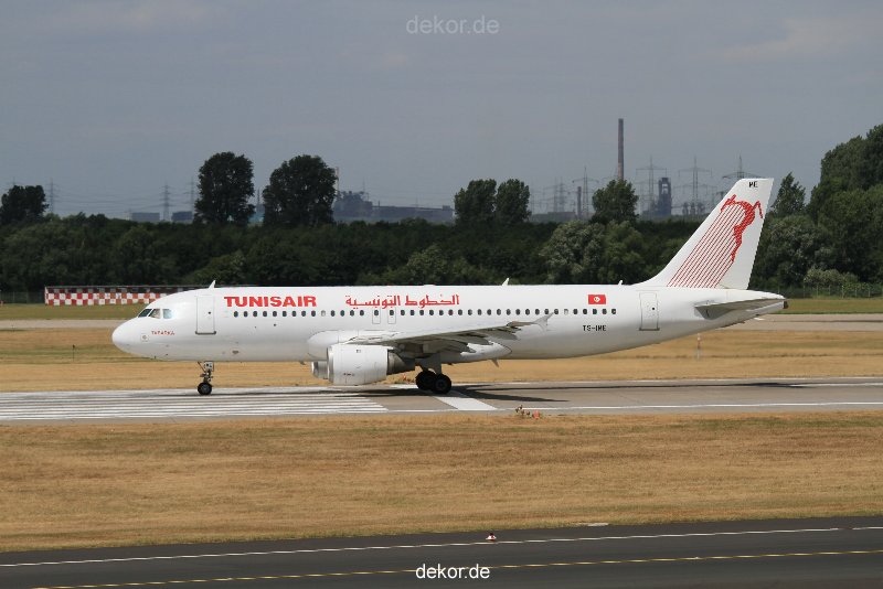 duesseldorf-flughafen-flughafen-flugzeuge-1-143