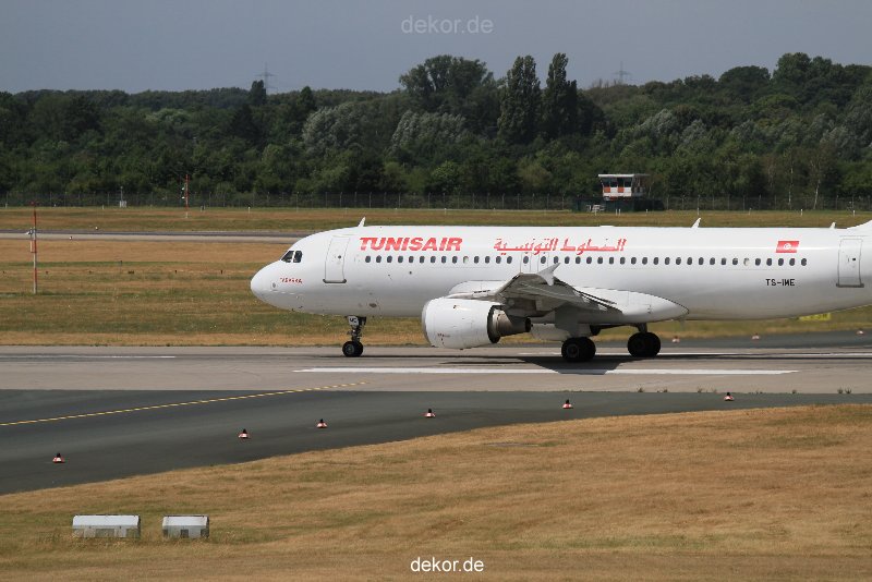 duesseldorf-flughafen-flughafen-flugzeuge-1-145