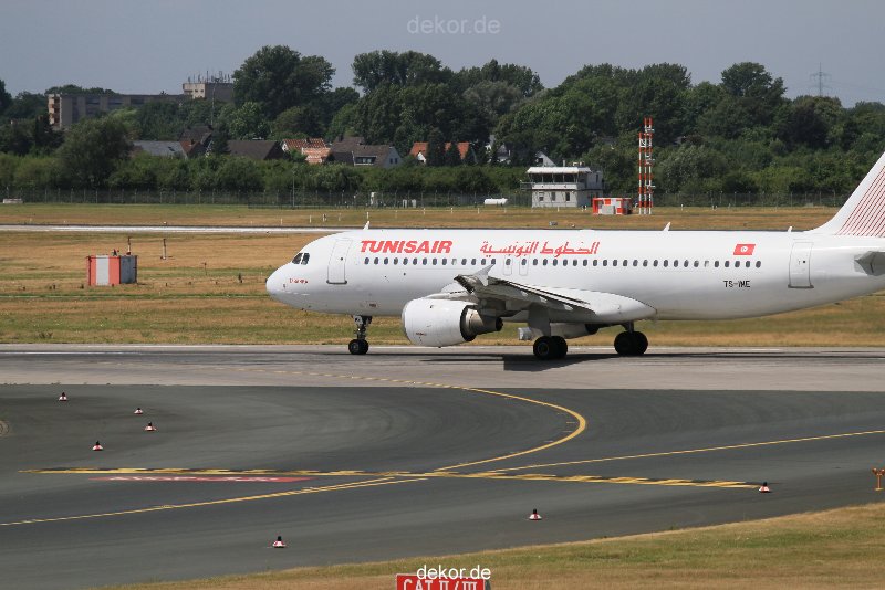 duesseldorf-flughafen-flughafen-flugzeuge-1-146