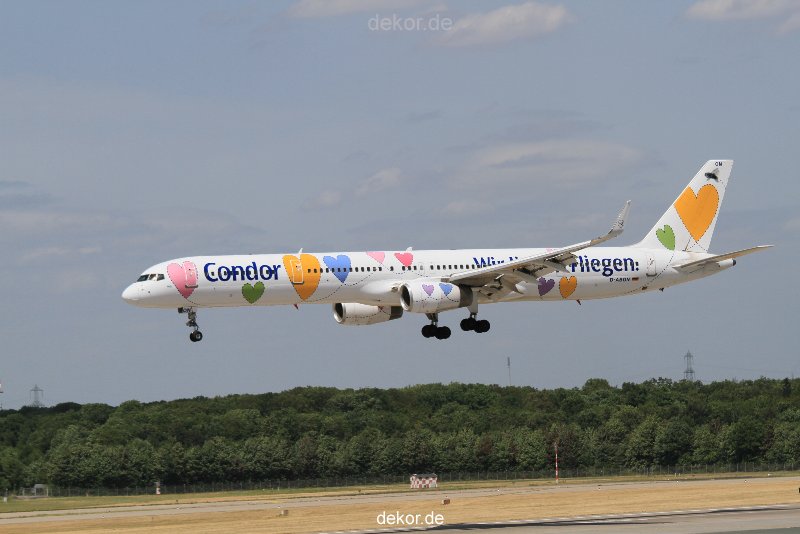duesseldorf-flughafen-flughafen-flugzeuge-1-160