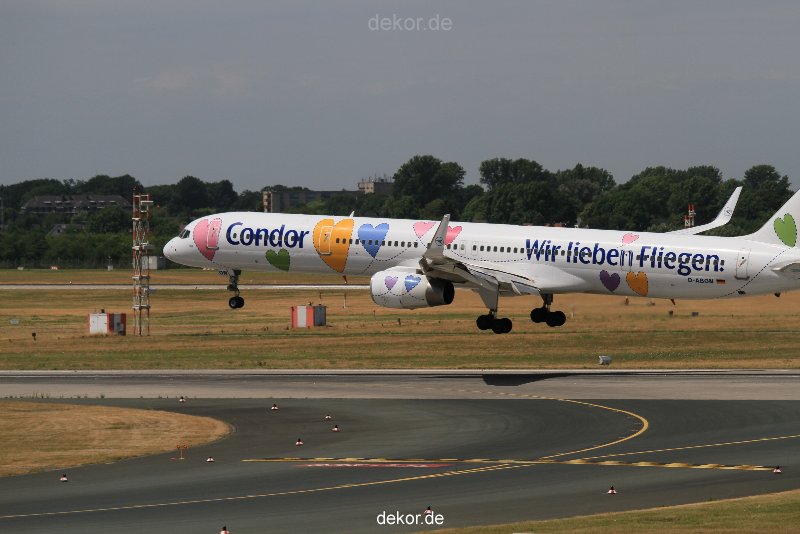 duesseldorf-flughafen-flughafen-flugzeuge-1-165