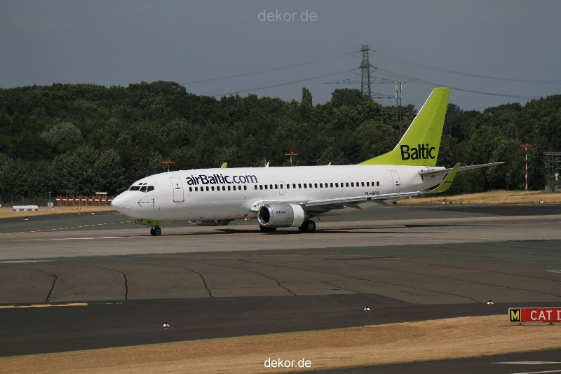 duesseldorf-flughafen-flughafen-flugzeuge-1-171