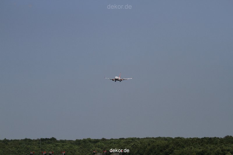 duesseldorf-flughafen-flughafen-flugzeuge-1-185