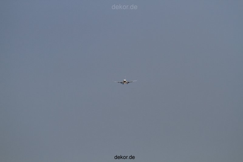 duesseldorf-flughafen-flughafen-flugzeuge-1-220