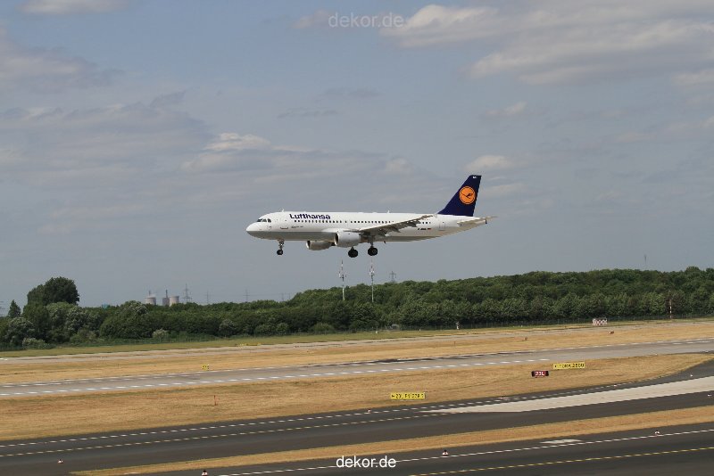 duesseldorf-flughafen-flughafen-flugzeuge-1-234