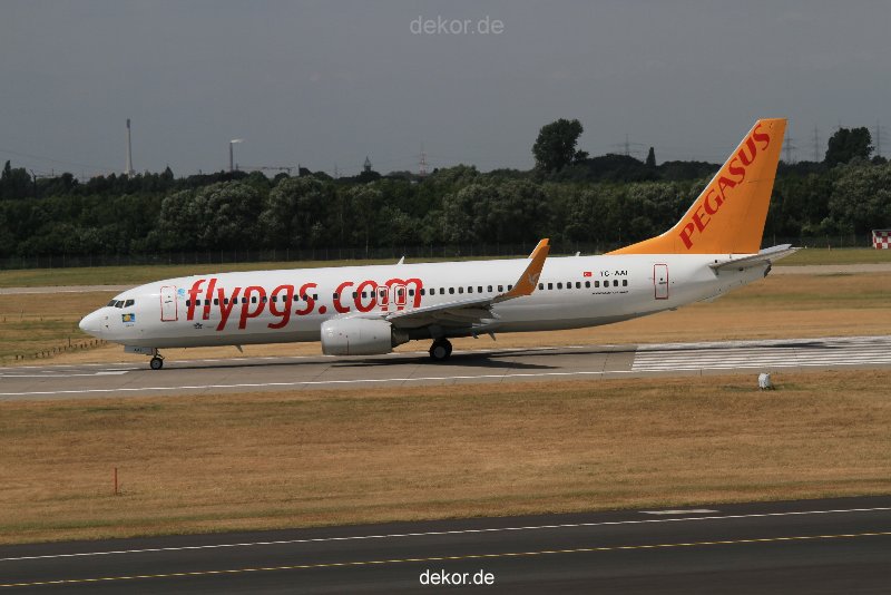 duesseldorf-flughafen-flughafen-flugzeuge-1-243