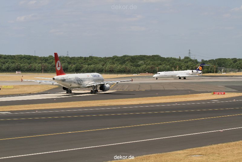 duesseldorf-flughafen-flughafen-flugzeuge-1-259
