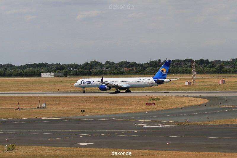 duesseldorf-flughafen-flughafen-flugzeuge-2-017