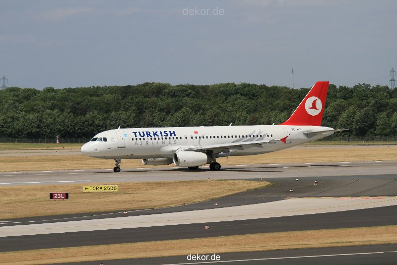 duesseldorf-flughafen-flughafen-flugzeuge-2-036
