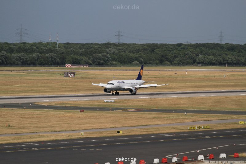 duesseldorf-flughafen-flughafen-flugzeuge-2-052
