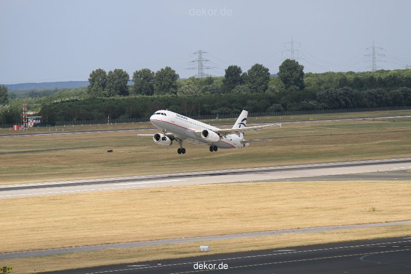 duesseldorf-flughafen-flughafen-flugzeuge-2-097