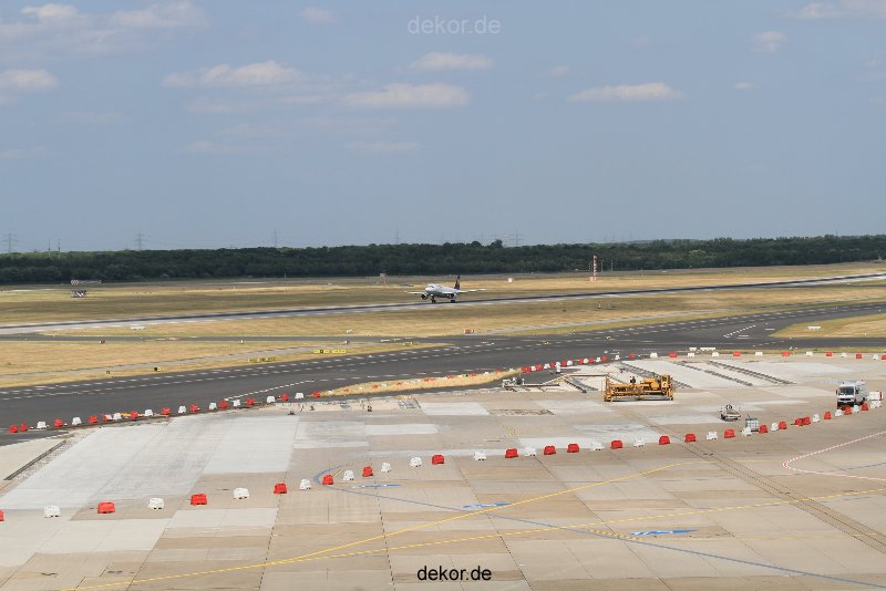 duesseldorf-flughafen-flughafen-flugzeuge-2-106