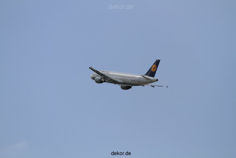 duesseldorf-flughafen-flughafen-flugzeuge-2-114
