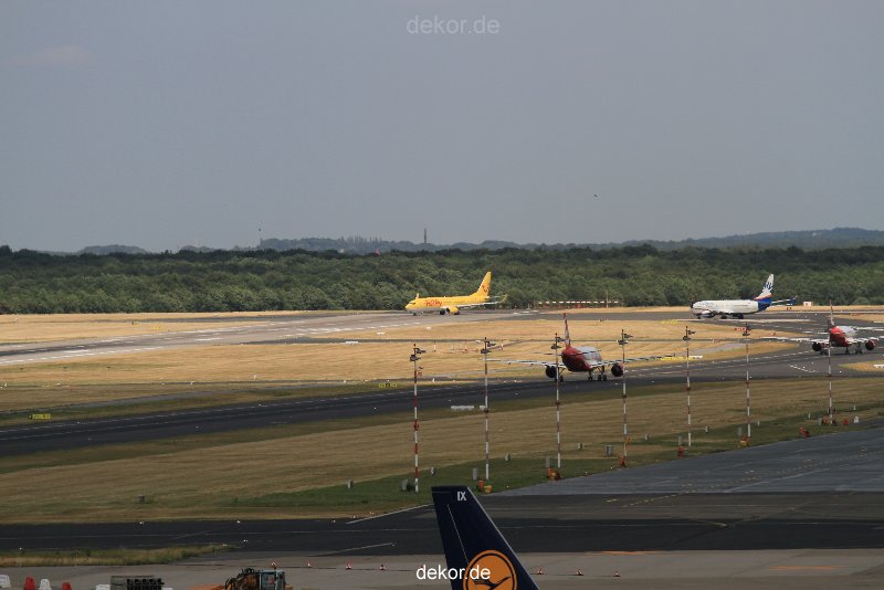 duesseldorf-flughafen-flughafen-flugzeuge-2-156