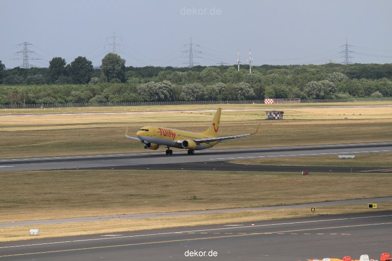 duesseldorf-flughafen-flughafen-flugzeuge-2-159