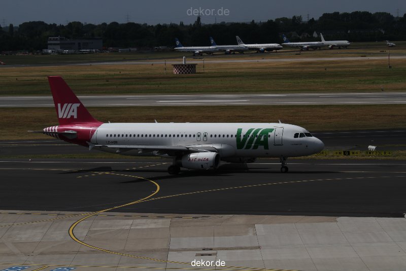 duesseldorf-flughafen-flughafen-flugzeuge-2-187