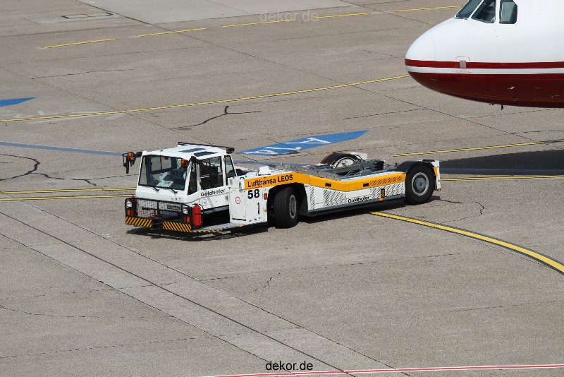 duesseldorf-flughafen-flughafen-flugzeuge-2-251