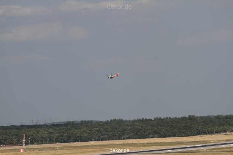 duesseldorf-flughafen-flughafen-flugzeuge-2-253