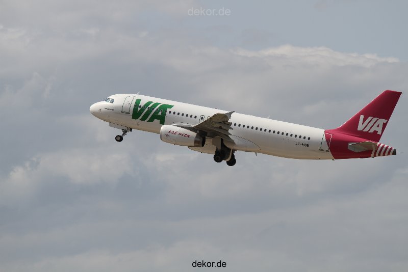 duesseldorf-flughafen-flughafen-flugzeuge-2-260