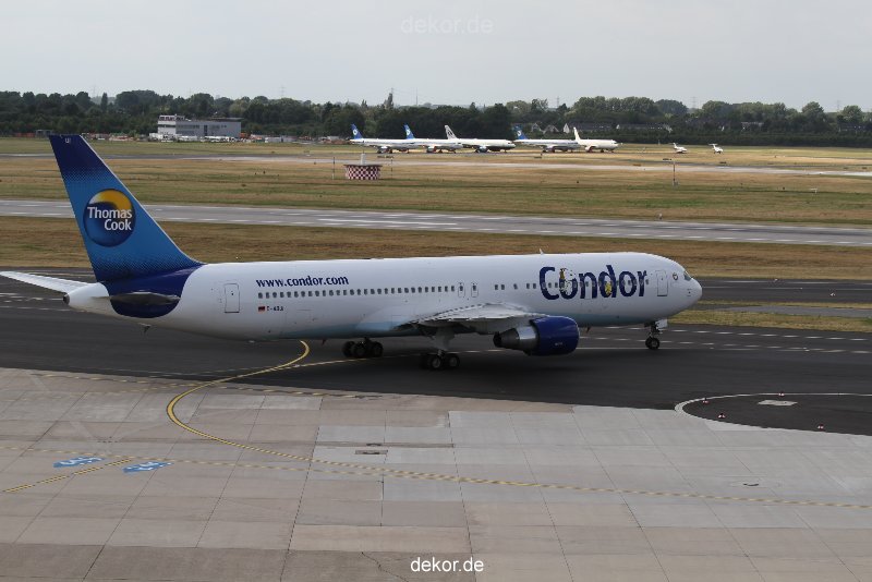 duesseldorf-flughafen-flughafen-flugzeuge-2-264