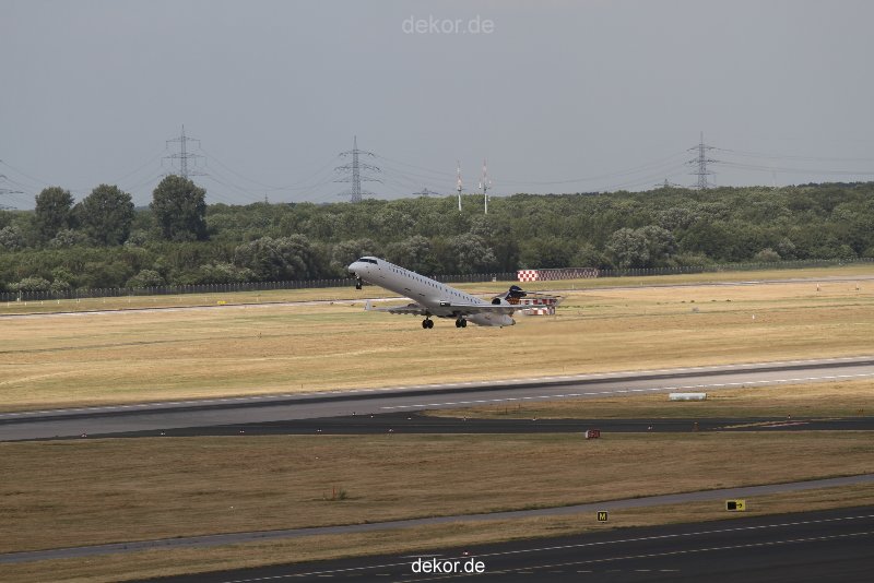 duesseldorf-flughafen-flughafen-flugzeuge-2-265
