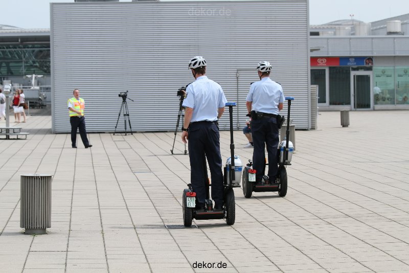 duesseldorf-flughafen-flughafen-segways-011