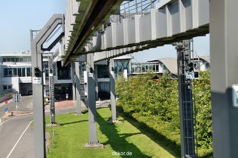 duesseldorf-flughafen-flughafen-sky-train-001