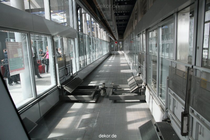 duesseldorf-flughafen-flughafen-sky-train-043