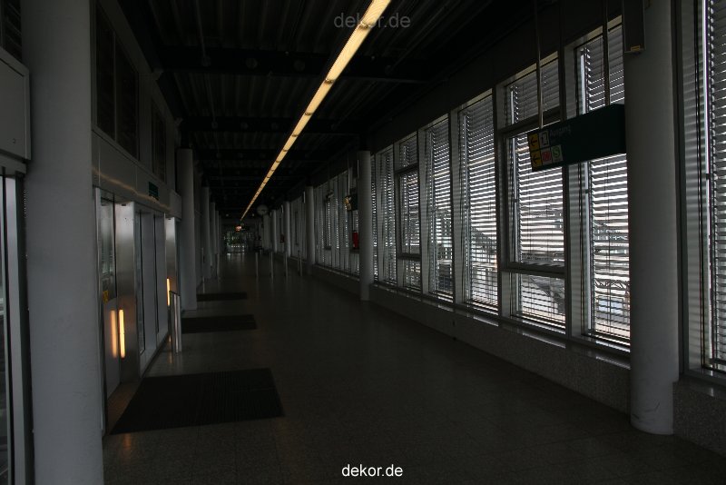 duesseldorf-flughafen-flughafen-sky-train-052