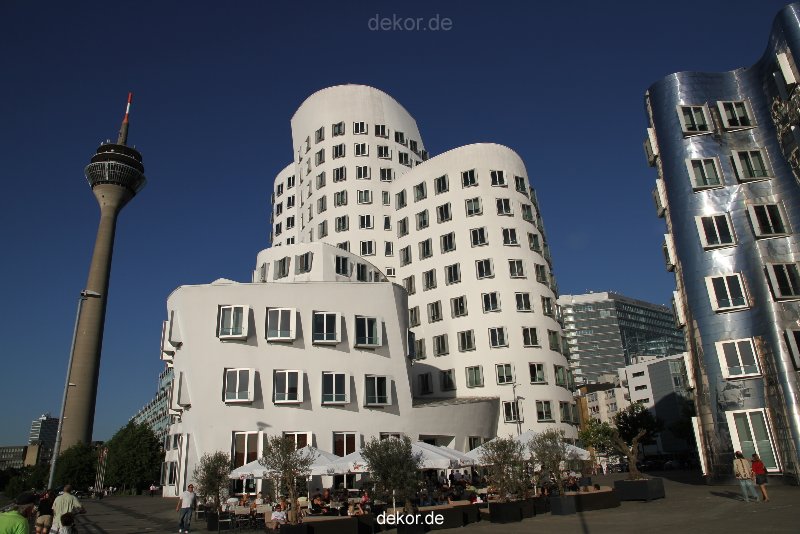 duesseldorf-medienhafen-medienhafen-gehry-bauten-007