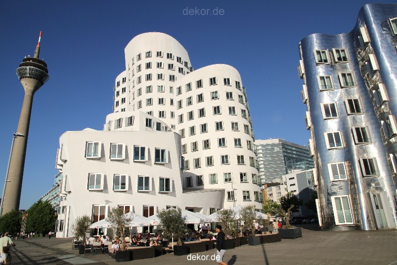 duesseldorf-medienhafen-medienhafen-gehry-bauten-008