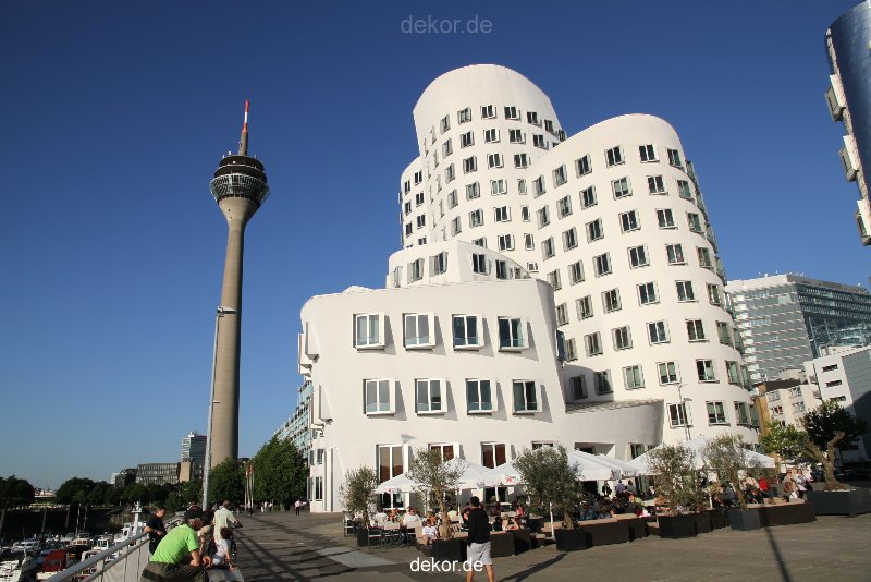 duesseldorf-medienhafen-medienhafen-gehry-bauten-009