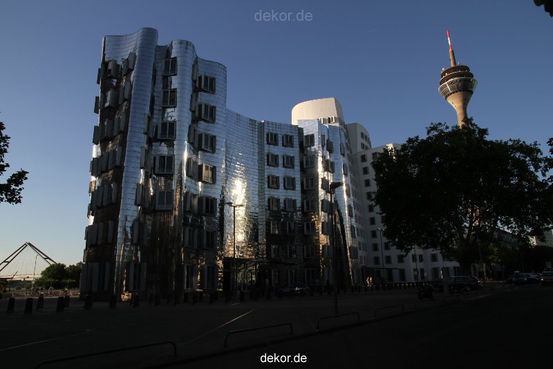 duesseldorf-medienhafen-medienhafen-gehry-bauten-025