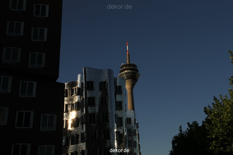 duesseldorf-medienhafen-medienhafen-gehry-bauten-036
