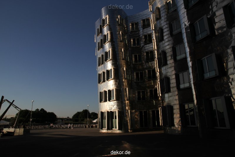 duesseldorf-medienhafen-medienhafen-gehry-bauten-038