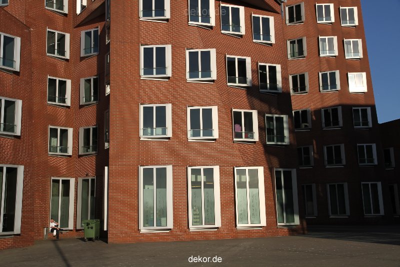duesseldorf-medienhafen-medienhafen-gehry-bauten-042