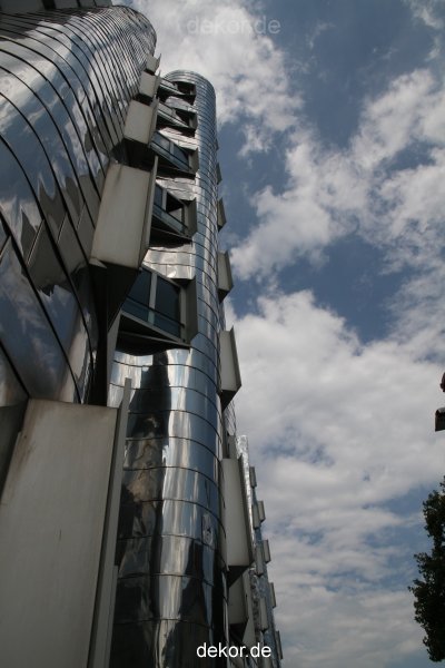 duesseldorf-medienhafen-medienhafen-gehry-bauten-057