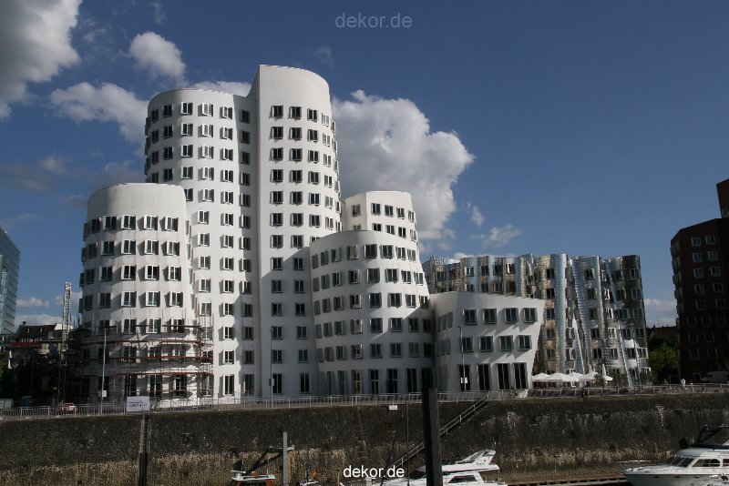 duesseldorf-medienhafen-medienhafen-gehry-bauten-061